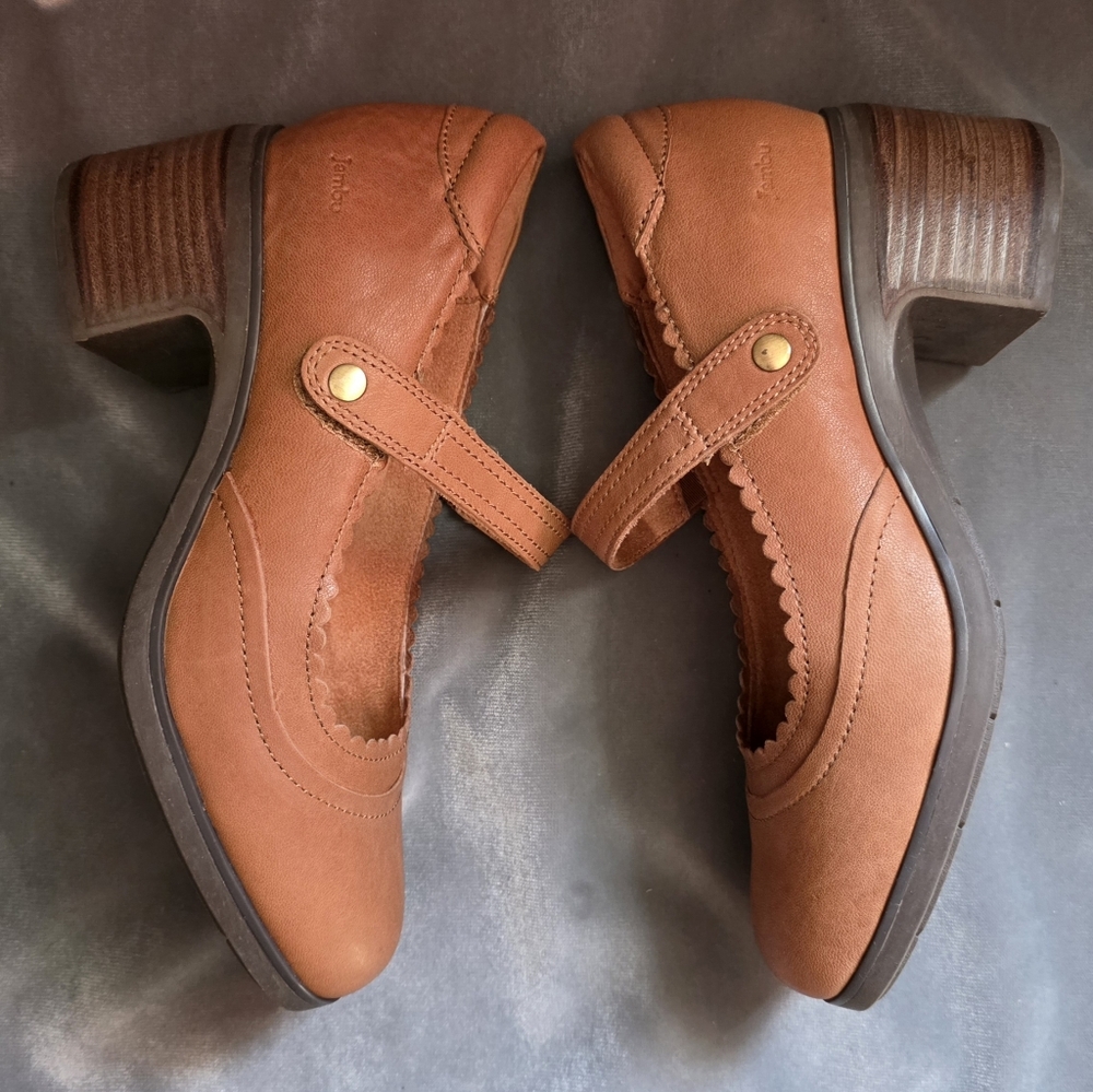 Jambu-The Vanessa Mary Jane in Light Brown - Picture 6 of 10